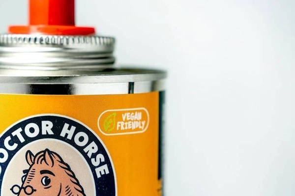 Olej do kopyt Doctor Horse Mocne kopyta